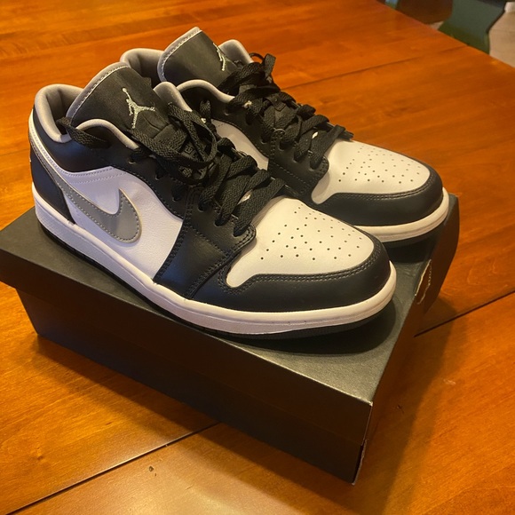 Air Jordan 1 low